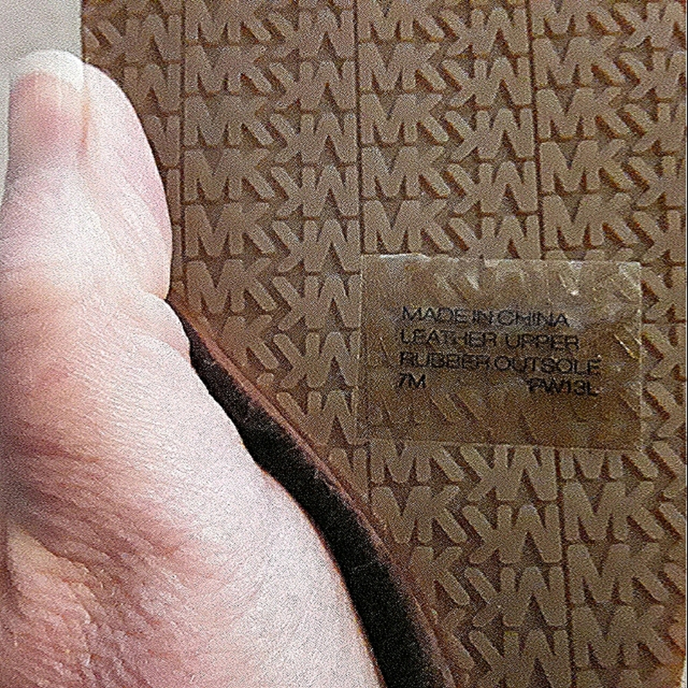 MK Kami T Strap wedge sandal - Picture 3 of 4